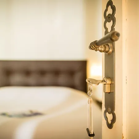 Domaine Du Val De Ceze Hotel Bagnols-sur-Cèze