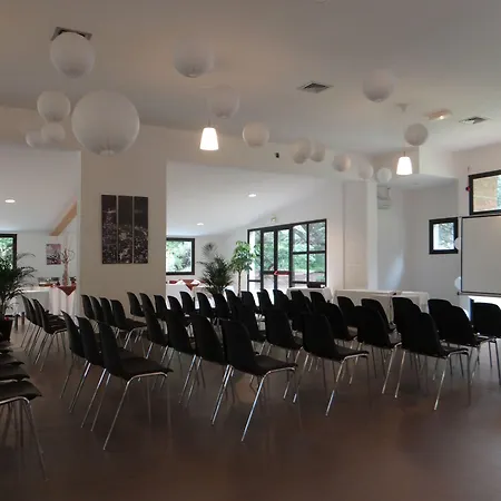 Domaine Du Val De Ceze Hotel Bagnols-sur-Ceze