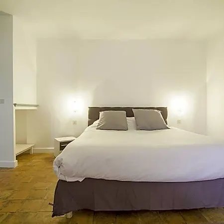 Domaine Du Val De Ceze Hotel