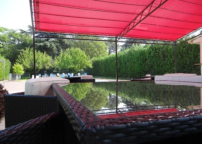 Domaine Du Val De Ceze Hotel 3*