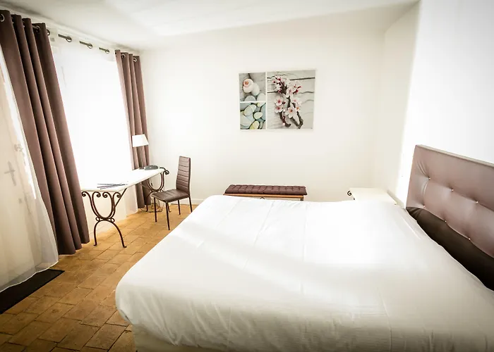 Domaine Du Val De Ceze 3* Bagnols-sur-Ceze