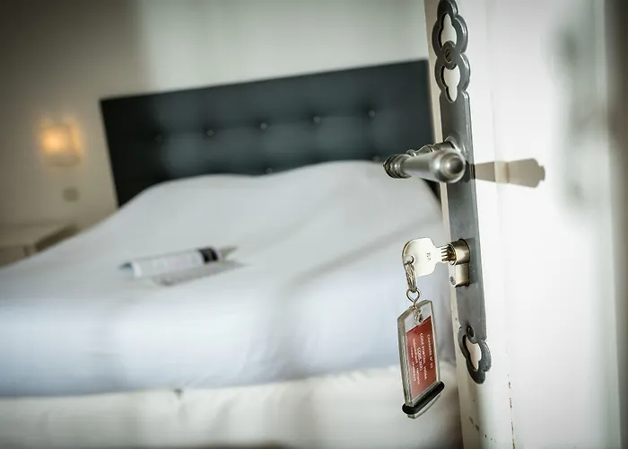 Hotel Domaine Du Val De Ceze